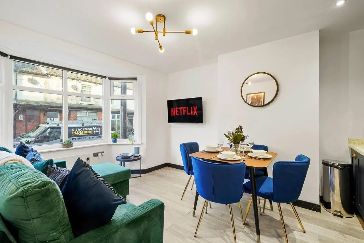 30 Percent Off! Beautiful And Stylish Yorkshire Apartment-Sleeps 5 Castleford Royaume-Uni