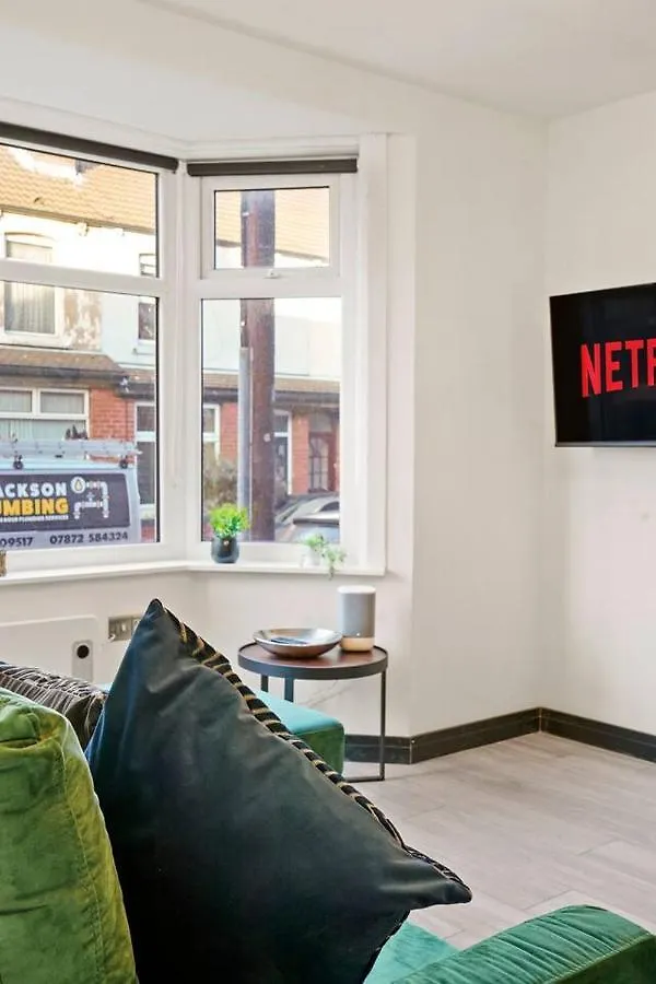 30 Percent Off! Beautiful And Stylish Yorkshire Apartment-Sleeps 5 Castleford Appartement