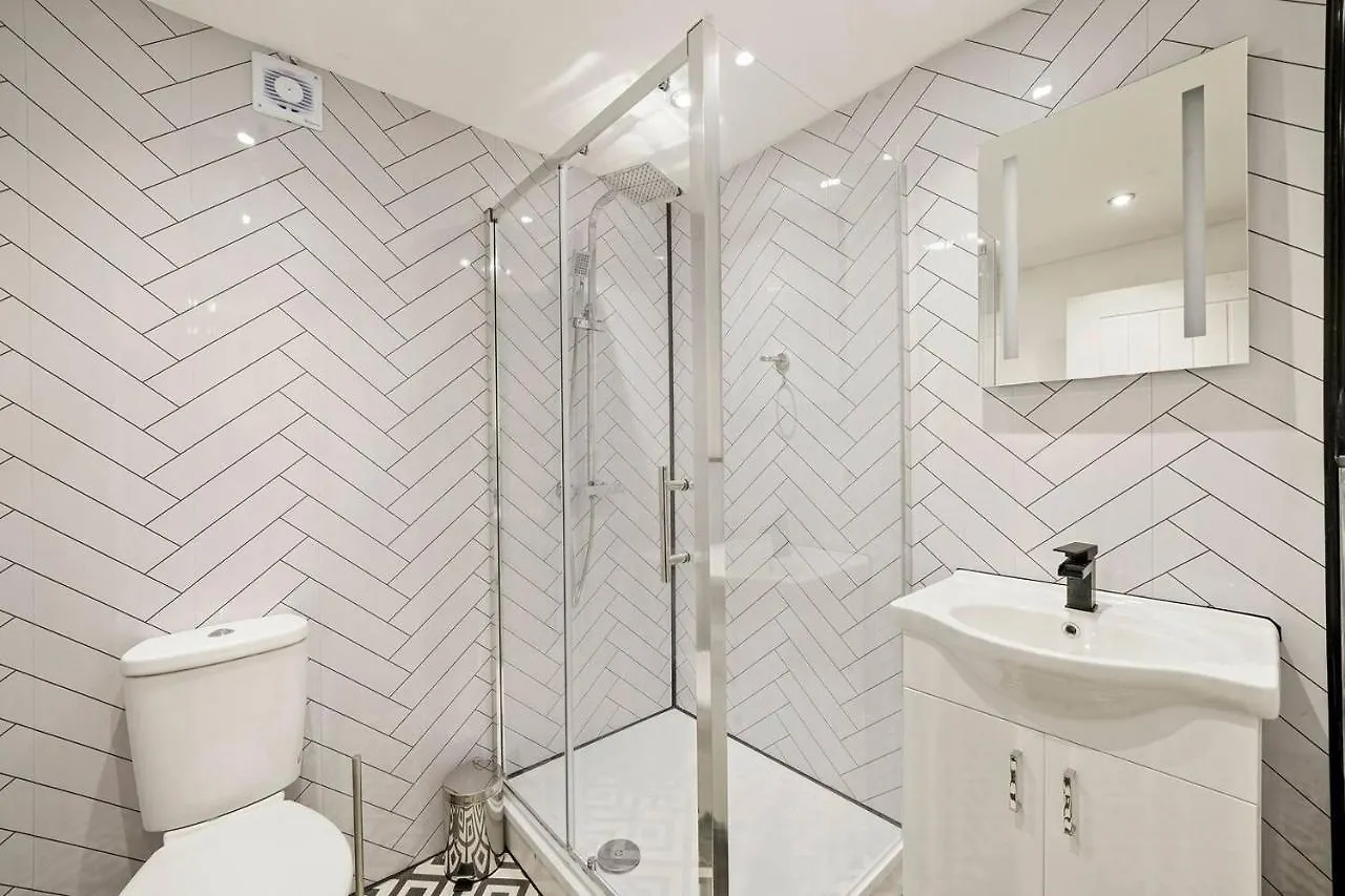 30 Percent Off! Beautiful And Stylish Yorkshire Apartment-Sleeps 5 Castleford 0*,