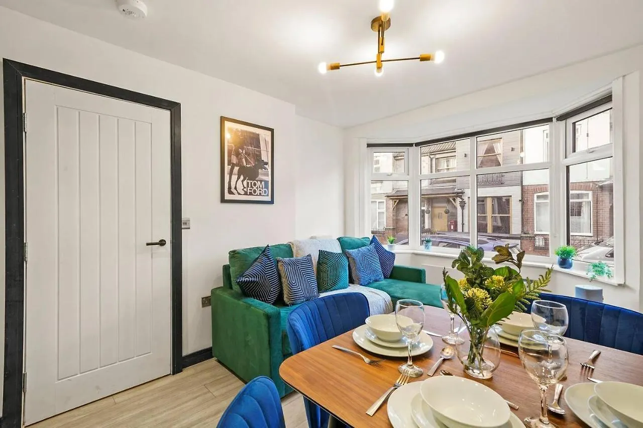 30 Percent Off! Beautiful And Stylish Yorkshire Apartment-Sleeps 5 カッスルフォード アパート